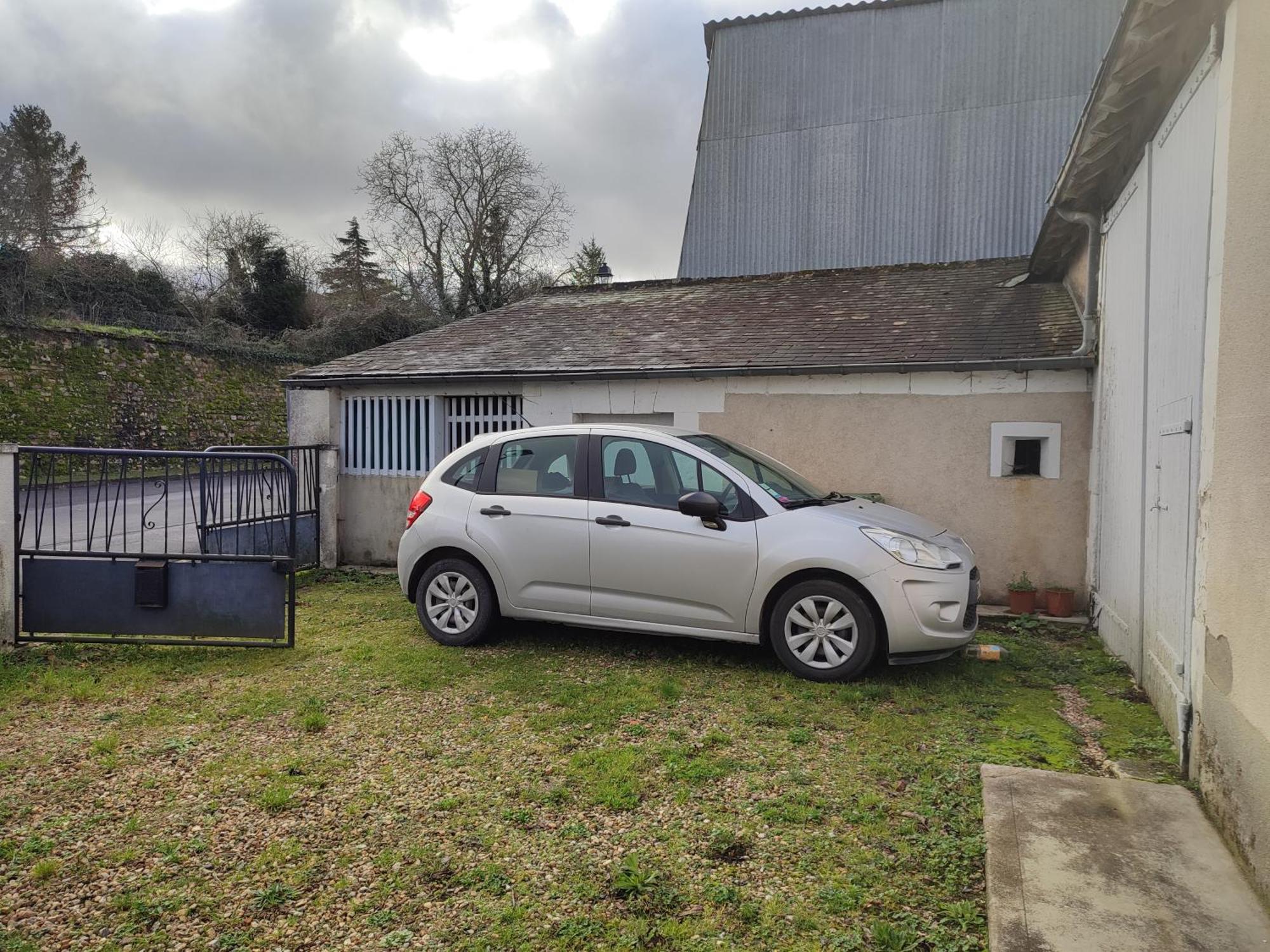 Maison Plain Pied, 2 Chambres, Longere Typique , Fraiche, Dans Bourg Avec Tous Commerces Lucay-le-Male Exterior photo