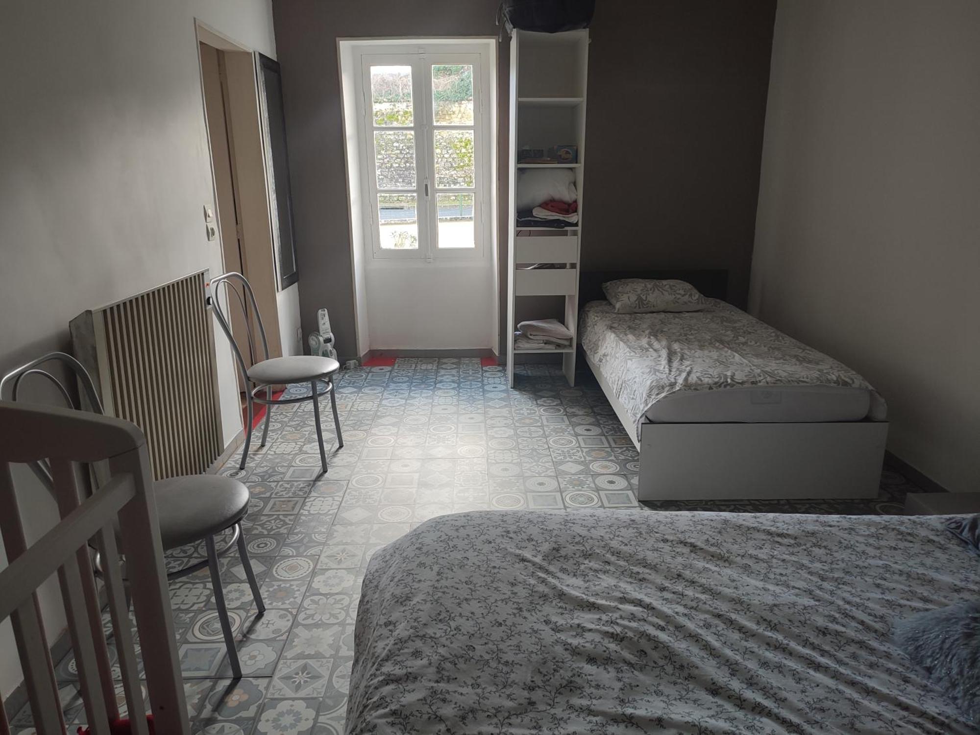 Maison Plain Pied, 2 Chambres, Longere Typique , Fraiche, Dans Bourg Avec Tous Commerces Lucay-le-Male Exterior photo